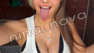 Lips & Tongues Big Tits Blonde