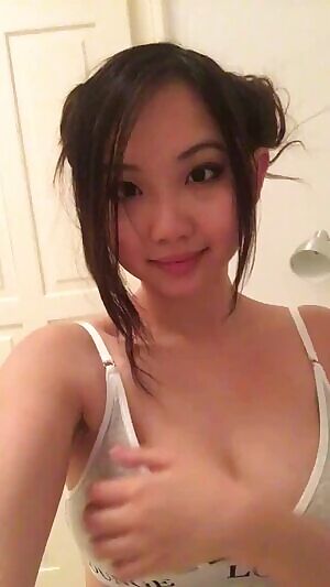 Sexy Asian Girl