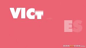 MommyGotBoobs - Victoria Cakes