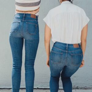Clothing Fetish Ass Clothed Crouching Dance