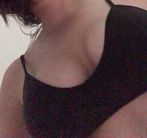 First time poster. Everybody like?