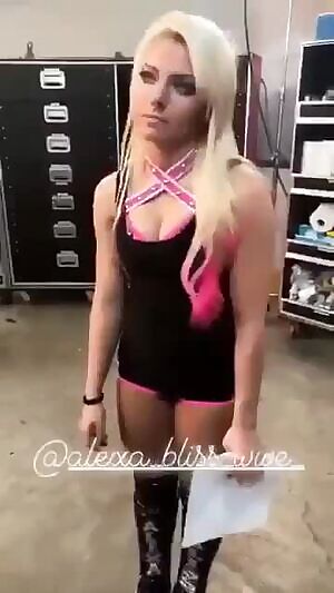 Alexa Bliss shaking it