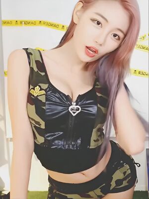 Rolling eyes Ahegao Asian Cum In Mouth