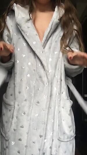 Blondie strips after shower