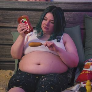 Soft Tummy Amateur BBW Chubby Feedee