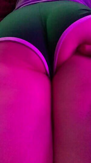 She’s such a handful🍑