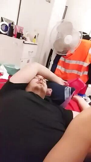 Daddy fell asleep before he could make dinner 😂  ~🦆