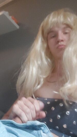 Femboys Big Dick Crossdressing Femboy Masturbating