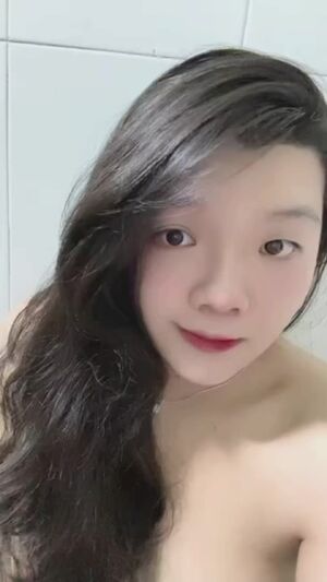 Bathtime Beauties Amateur Asian Ass Babe