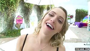 Mia Malkovas Juicy Bubble Butt Get Split Wide Open