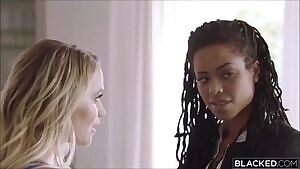 Mia Malkova, Kira Noir - A Gift From Mr M