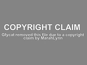 Twitch streamer Mariah Lynn Twerking