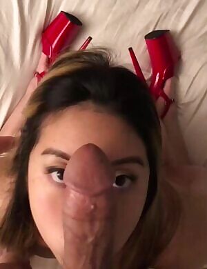 Burmese slut cleaning cock