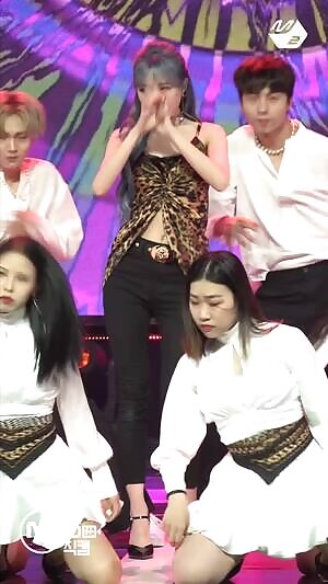 Lovelyz - Ryu Su Jeong