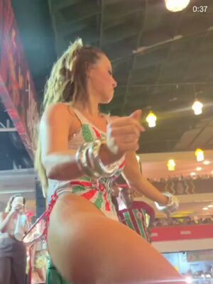 Thick Thighs Actress Ass Shaking Booty