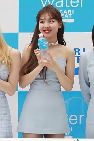 Twice Nayeon showing you where to put it