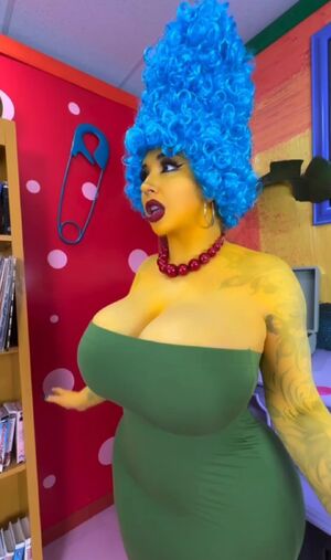 Huge Fake Boobs Big Ass Bouncing Tits
