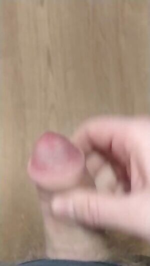 recorded a slow motion video of my cumshot