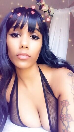 Good afternoon from your waifu 🎀