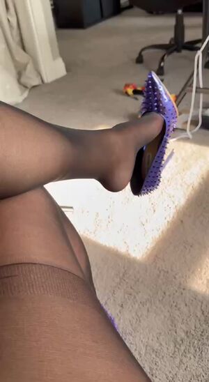 Women Of Color Heels Latina MILF