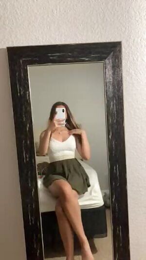 I love this dress, but I also want you to know what’s underneath 💯