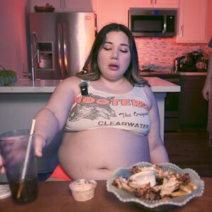 Soft Tummy Amateur BBW Chubby Feedee
