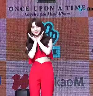 Lovelyz - Kei in her Red Radiance