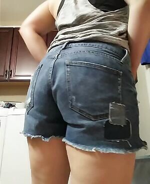 irst time wearing out in public.....think anyone knows?