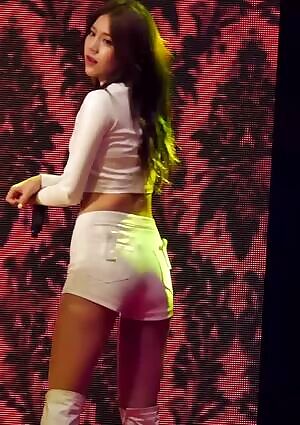 AOA - Hyejeong's Nice White Outfit