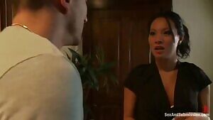 She has an award winning asshole