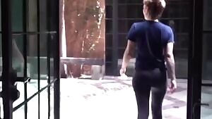 Geo has dust on her ass