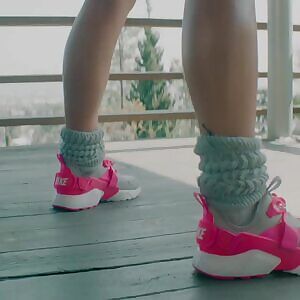 Sommer Ray is a goddess