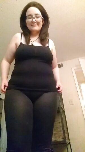 My birthday is almost a week away! Let's celebrate early with I'm and friendly! I have a long kink list, take a look!✨