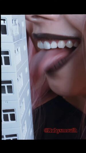 Giantess IRL Codi Vore Cosplay Femdom