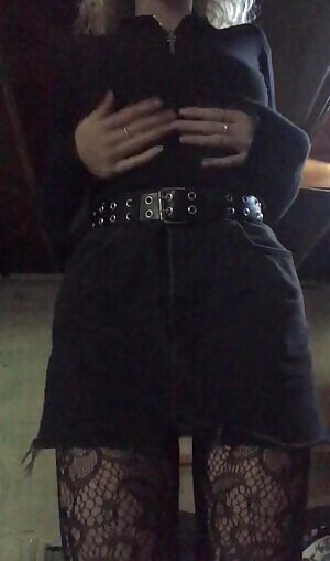 Wearing lingerie under my clothes makes me eel so sexy