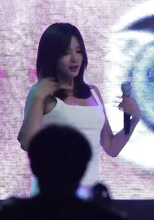 Apink - Bouncy Hayoung