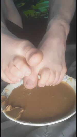 Feet FTM Fansly Food Fetish Foot