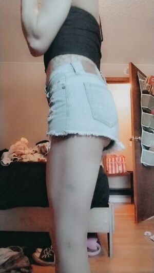 Arab Hotwife Amateur Ass Cute Jean Shorts