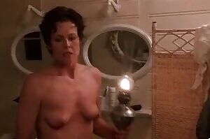 Sigourney Weaver