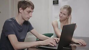 Stella Cardo fucks the computer guy