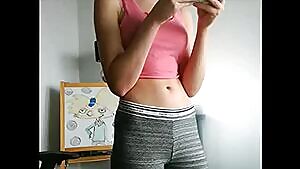 this girl shows off her hot bellybutton