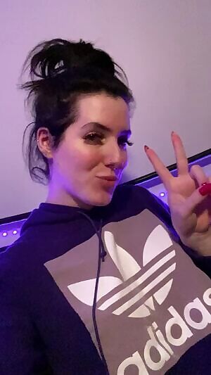 Who doesn’t love a nip slip?