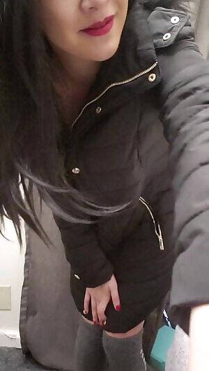 ❄️ Baby, it's cold outside! Let's warm ourselves up with some orgasms ;) 🔥