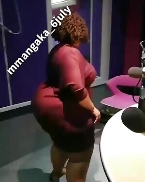 @mmangaka_6july is a Goddess