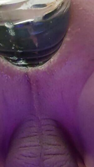 Riding a huge 1l Water bottle, leaving me with a massive gape