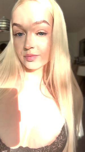 Long Hair 18 Years Old Babe