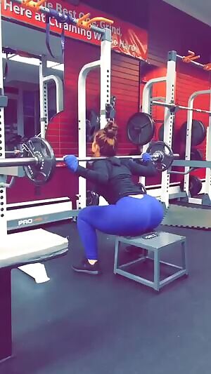 Pawg in the gym 🎂😋