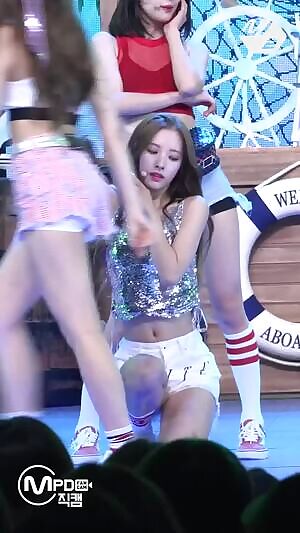 Bona's Belly WJSN