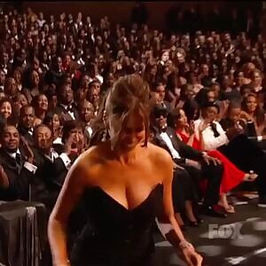 Sofia Vergara's milkers need to be drained