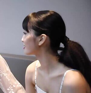 TWICE - Momo